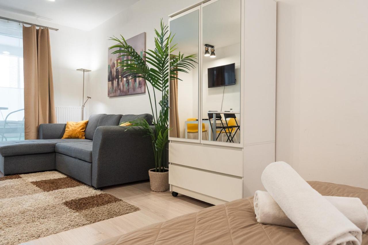 Modern Newly-Built Home By The New York Cafe Budapest Bagian luar foto